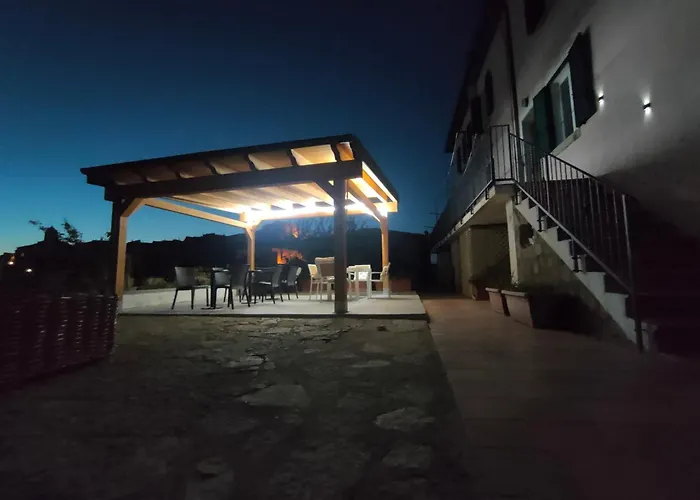 Alloggi Mario & Marta 3* Giglio Castello